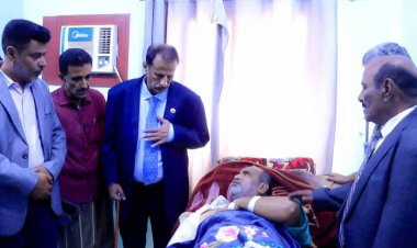 فريق التوجيه والرقابة الرئاسي يزور مستشفى الشيخ محمد بن زايد التعليمي بمدينة عتق