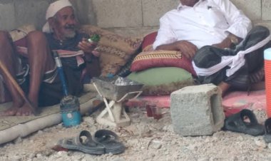 رئيس تنفيذية انتقالي شبوة يؤدي واجب العزاء في وفاة عبدالله سعيد ناصر بن مريم العتيقي