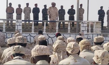 التوجية المعنوي باللواء الثاني دفاع ساحلي ينفذ محاضرة توجبهية عن العنصرية والقبلية والحزبية في المؤسسة العسكرية بمعسكر اللواء في "قارة الفرس"