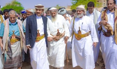 المحافظ بن الوزير ينهي قضية قبلية كبرى ويخمد فتنة بين قبائل خليفة شبوة وقبائل عبيدة  مأرب