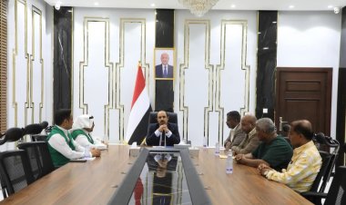 محافظ حضرموت يبحث مع مدير مكتب البرنامج السعودي جوانب تفعيل الأنشطة الشبابية والرياضية