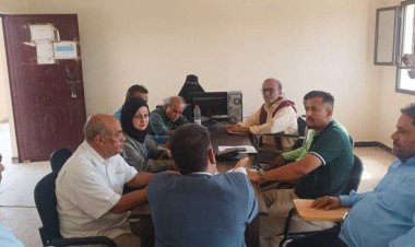 فريق التوجيه والرقابة الرئاسي يتفقد معهد الأوراس وكلية المجتمع بأبين