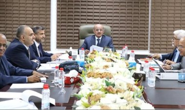 في اجتماعه الدوري.. مجلس إدارة البنك المركزي اليمني يستعرض تطورات الأوضاع المالية والنقدية والاقتصادية خلال الفترة المنصرمة