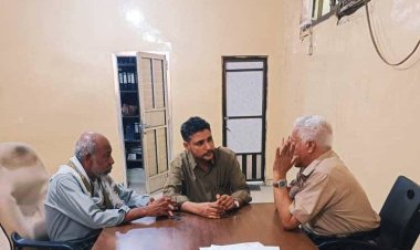 انتقالي أبين يناقش مع مدير مؤسسة الكهرباء أسباب انقطاع التيار وتأخر إمدادات الوقود