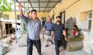 مدير صيرة يتفقد مشروع ترميم مبنى الأشغال العامة والطرق بالمديرية