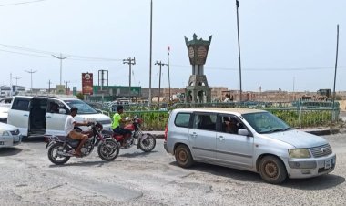 مكتب النقل يناقش مع اتحاد نقابات العمال بالشحر العمل على تنظيم الخط الداخلي