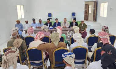 فريق التوجيه والرقابة الرئاسي يشارك في اللقاء التشاوري لمكتب الثروة السمكية بسقطرى