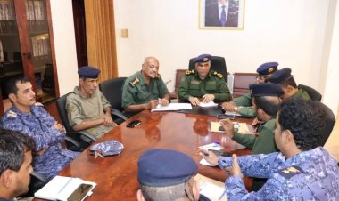 العميد المنهالي يعقد اجتماعًا بمدراء أمن المديريات الشرقية والغربية ويؤكد: أمن الوطن والمواطن أمانة في أعناقنا ولن نسمح لأحد العبث بأمننا