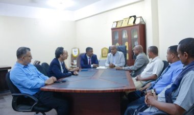 الخليفي يلتقي باضاوي ومسجدي ويشيد بتنظيم بطولة كرة السلة في حضرموت