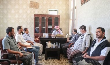 فريق التوجيه والرقابة الرئاسي يناقش أوضاع الهيئة العامة للنقل البرّي بمحافظة المهرة