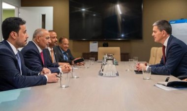 الرئيس الزُبيدي يلتقي رئيس منظمة لجنة الإنقاذ الدولي