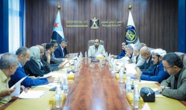 الأمانة العامة تقف أمام التحضيرات الجارية لفعاليات الاحتفال بالذكرى الـ62 لثورة 14 أكتوبر المجيدة