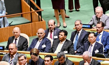 الرئيس الزُبيدي يشارك في افتتاح أعمال الدورة الـ80 للجمعية العامة للأمم المتحدة