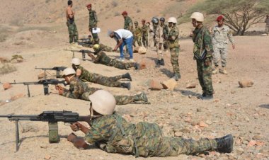 الكتيبة الخاصة بالمنطقة العسكرية الثانية تختتم المرحلة الأولى من مشروع الرماية بالذخيرة الحية للأسلحة الخفيفة والمتوسطة في المكلا