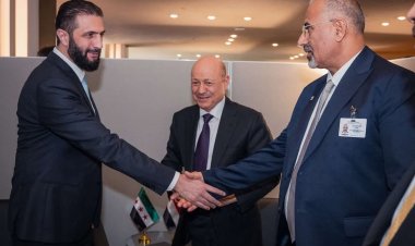 الرئيس الزُبيدي يشارك في سلسلة اللقاءات الثنائية لوفد مجلس القيادة مع رؤساء الوفود المشاركة باجتماعات الجمعية العامة للأمم المتحدة