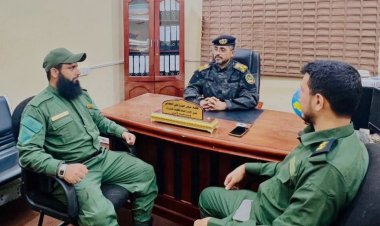 مدير مكافحة المخدرات بوزارة الداخلية يزور إدارة مكافحة المخدرات بقوات الحزام الأمني