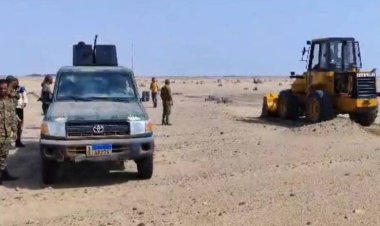 بتوجيه المقدم كمال الحالمي.. قوة أمنية مشتركة تزيل تعديات عشوائية تستهدف آبار مياه بئر أحمد