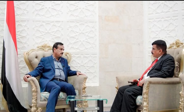 محافظ شبوة يعلن عن توجه السلطة المحلية لإنشاء ثلاث محطات كهربائية غازية لتعزيز استقرار القطاع الكهربائي