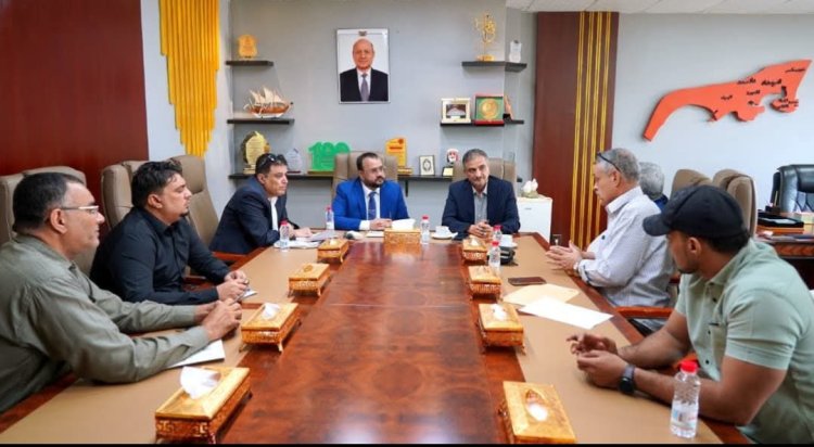 اجتماع مشترك بعدن يناقش معالجة مشكلة الوادي الكبير ومخاطر الصخور