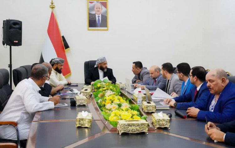 اجتماع يناقش التحضيرات والاستعدادات لموسم الحج ١٤٤٧هـ