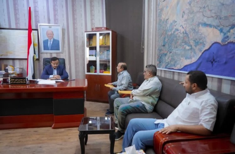 المحافظ ابن الوزير يبحث مع هيئة الآثار مشاريع الحفاظ على المواقع التاريخية في شبوة