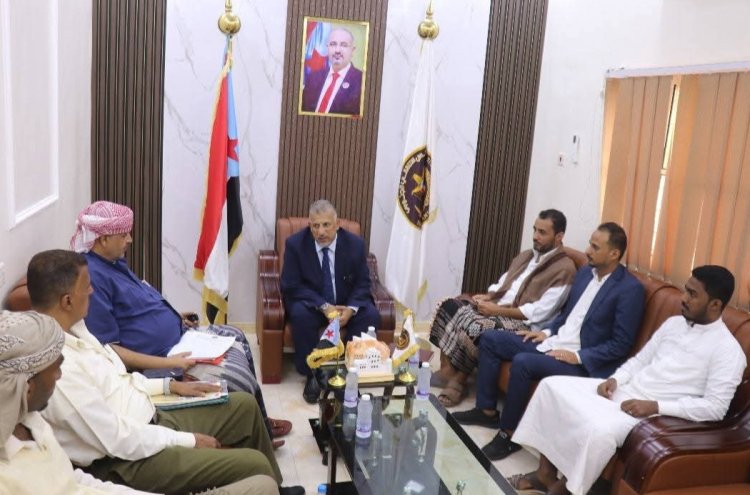 فريق التوجيه والرقابة الرئاسي يطلع على سير العمل الإداري والمالي بانتقالي المهرة