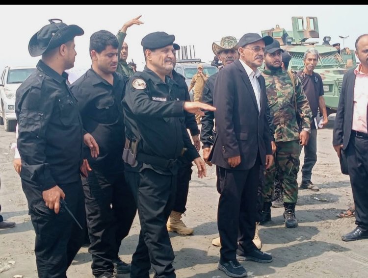 النيابة الجزائية المتخصصة في عدن تتلف 657 كيلو جرامًا من الكوكايين بحضور اللواء شلال شائع ورئيس النيابة