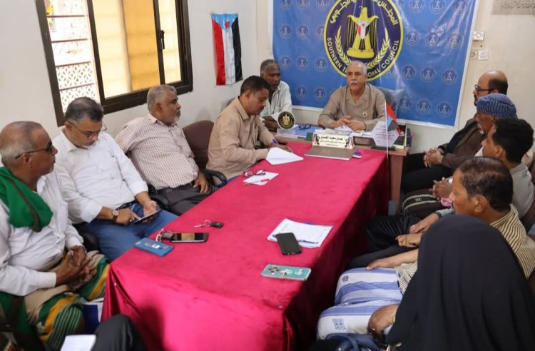 فريق التوجيه والرقابة الرئاسي يطلع على سير عمل تنفيذية انتقالي المكلا