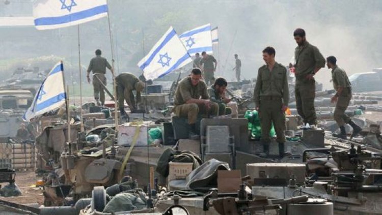 جيش الإسرائيلي يستهدف مسجدًا أثريًا بدير البلح