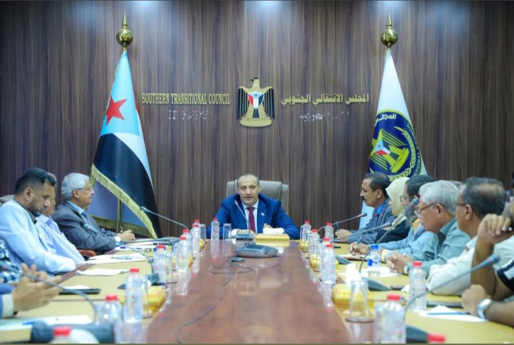 الهيئة السياسية تؤكد أهمية تعزيز الالتفاف حول قيادة المجلس الانتقالي الجنوبي