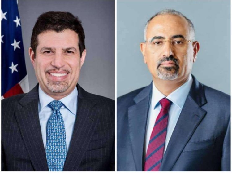 الرئيس الزُبيدي يبحث مع سفير الولايات المتحدة سُبل دعم مسار الإصلاحات والتعافي الاقتصادي