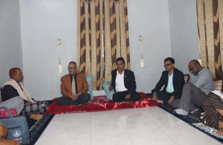 انتقالي سقطرى ينفذ زيارة تفقدية إلى أسرة الشهيد طاهر السقطري