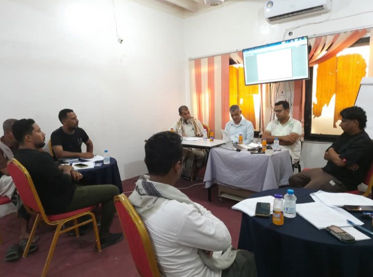 المدير العام لغيل باوزير يحضر اختتام ورشة المرحلة الأخيرة من مشروع الحاجز المائي بوادي جد