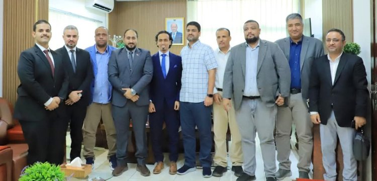 الأمين العام يشهد مراسم تسليم مهام نائب وزير الإعلام والثقافة ونائِبي المدير التنفيذي لشركة النفط