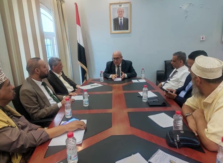 وزير الإدارة المحلية يؤكد اهتمام الحكومة بالقطاع الخاص