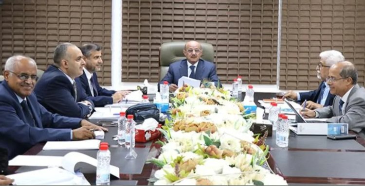 في اجتماعه الدوري.. مجلس إدارة البنك المركزي اليمني يستعرض تطورات الأوضاع المالية والنقدية والاقتصادية خلال الفترة المنصرمة