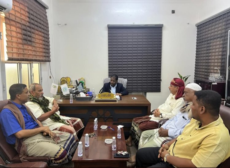 مدير عام مكتب شؤون الغاز بشبوة يُشيد بجهود اللواء الثاني مشاة بحري ويؤكد على تعزيز الحماية على خط الأنبوب