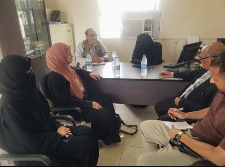 فريق التوجيه والرقابة الرئاسي يزور كلية الإدارة والاقتصاد بجامعة أبين