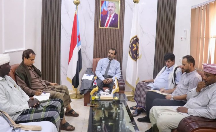 فريق التوجيه والرقابة الرئاسي يطّلع على نشاط إدارة التعليم بانتقالي محافظة المهرة