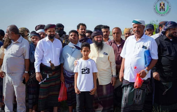 مشايخ وقيادات ردفان يحكّمون يافع بقضية مقتل أمير الكلدي ووالده يعلن العفو لوجه الله