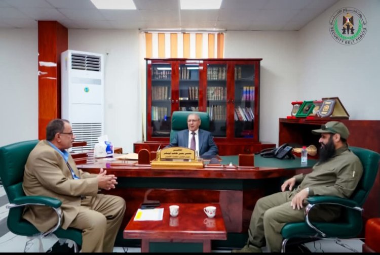 رئيس مجلس القضاء الأعلى يلتقي العميد الوالي ويثمن جهود قوات الحزام الأمني في التنسيق مع السلطة القضائية