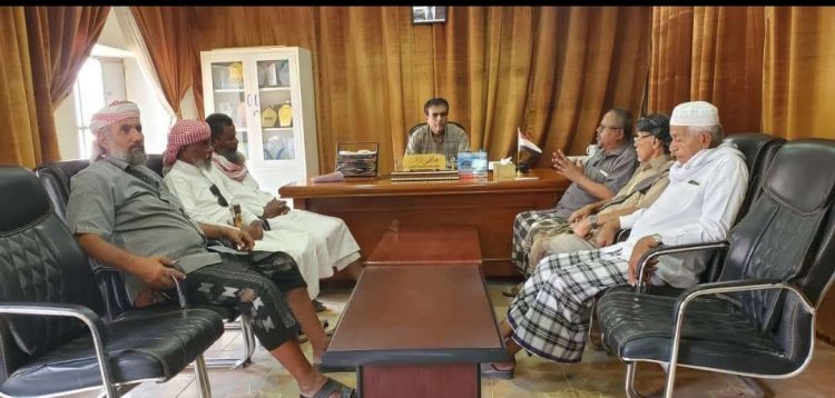 انتقالي القطن يبحث مع السلطة المحلية سبل تعزيز الإصلاحات الاقتصادية بالمديرية