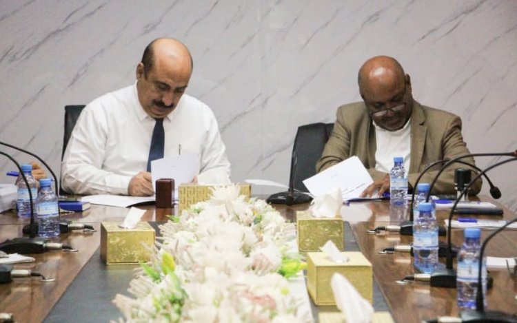 توقيع مذكرة تفاهم بين مكتبي التربية والتعليم والشباب والرياضة بساحل حضرموت