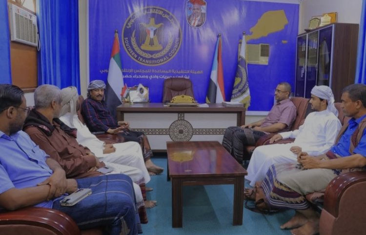 رئيس انتقالي شبام يحضر لقاء الناطق الرسمي للمجلس الانتقالي بالهيئة التنفيذية المساعدة بحضرموت