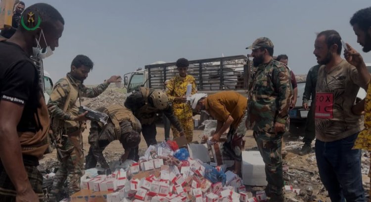 بإشراف نيابة الصناعة والتجارة... قوات الحزام الأمني تتلف كميات كبيرة من ذالأشرطة المخدرة والمبيدات والسجائر المهربة