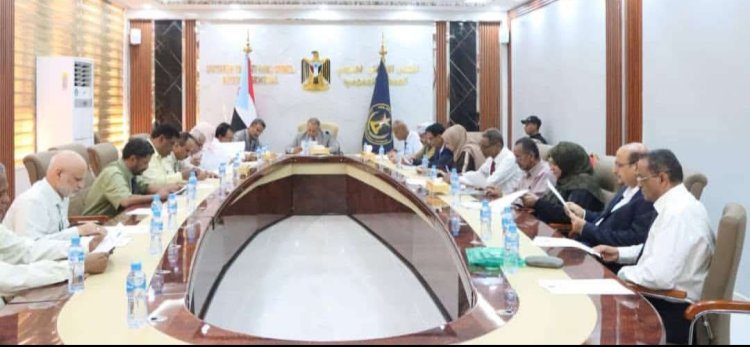 مجلس المستشارين يقف أمام التحضيرات الجارية لإحياء الذكرى الـ 62 لثورة 14 أكتوبر