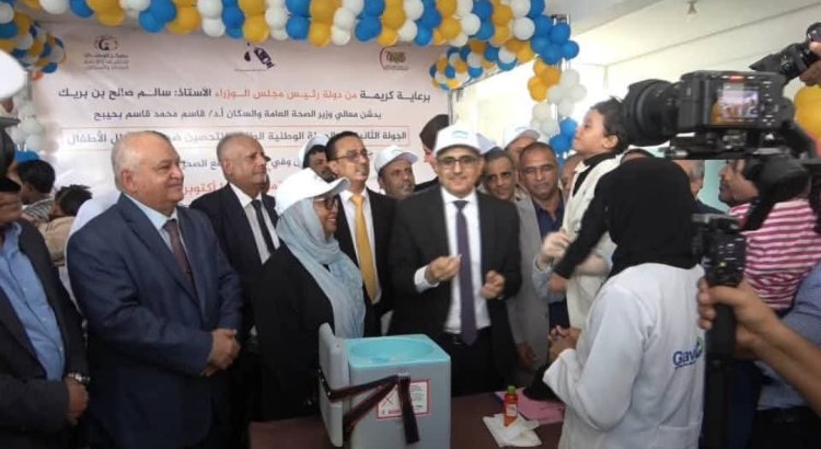 وزير الصحة يدشن الجولة الثانية من حملة التحصين ضد شلل الأطفال في عدن