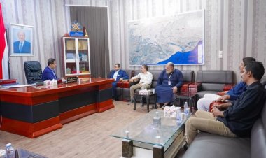 محـافـظ شبـوة يشيد بنجاح النسخة السادسة من معرض الكتاب ويؤكد على أهميته الثقافية وإشعاعه العربي