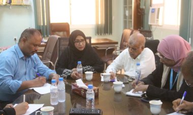 لقاء بمكتب وزارة الصحة العامة والسكان يناقش نتائج الحملة الوطنية ضد شلل الاطفال الجولة الثانية بساحل حضرموت