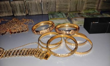 في أقل من ساعتين مركز شرطة روكب التابع لإدارة أمن مديرية المكلا يلقي القبض على عصابة مكونة من شخصين قاموا لسرقة من داخل منزل أحد المواطنين في المنطقة.